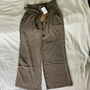 Thread & Supply green wide leg tencel drawstring pants women’s Large paper bag